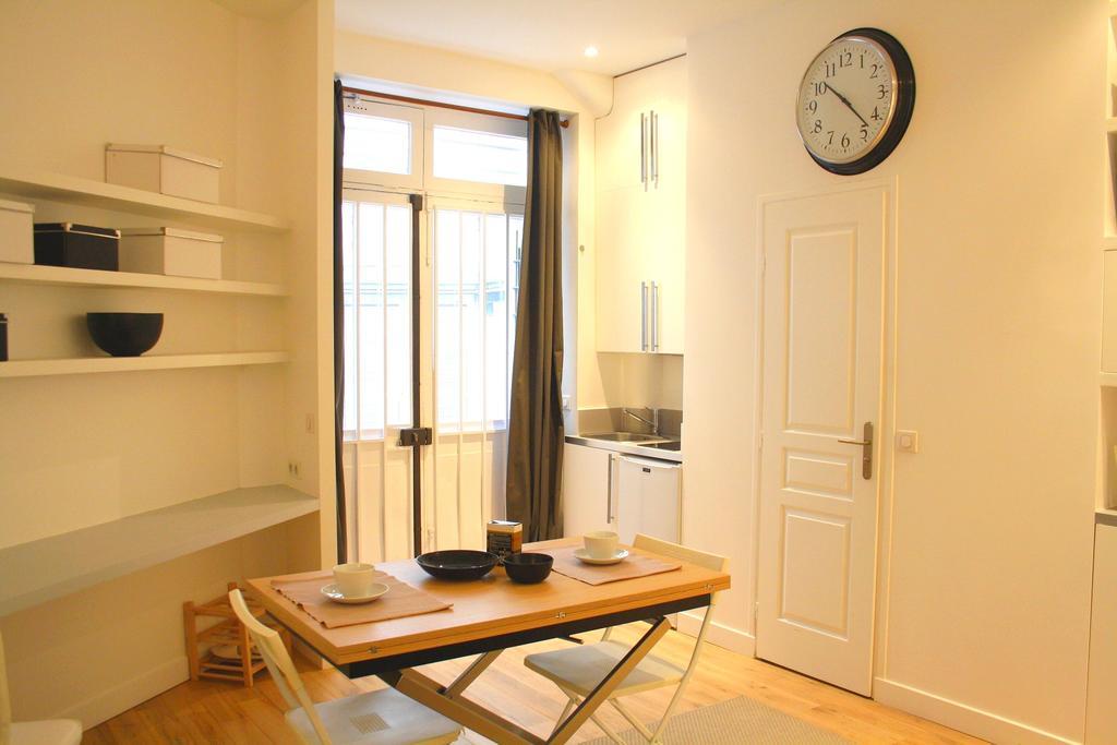 Palais Royal Paris, Rue D'argenteuil Vii Parigi